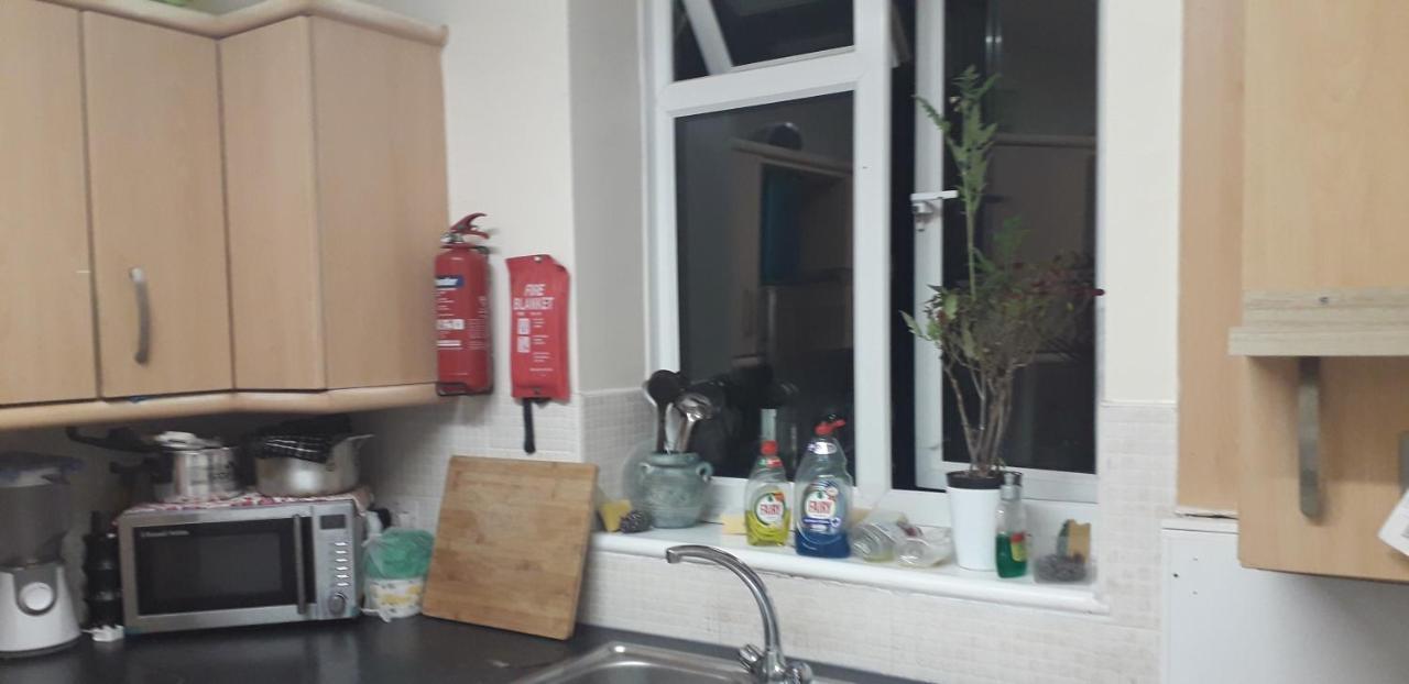 لندن 7, Cranehouse Brangbourne Road One Big Double Room Available On Reasonable Price, Shared Flat المظهر الخارجي الصورة