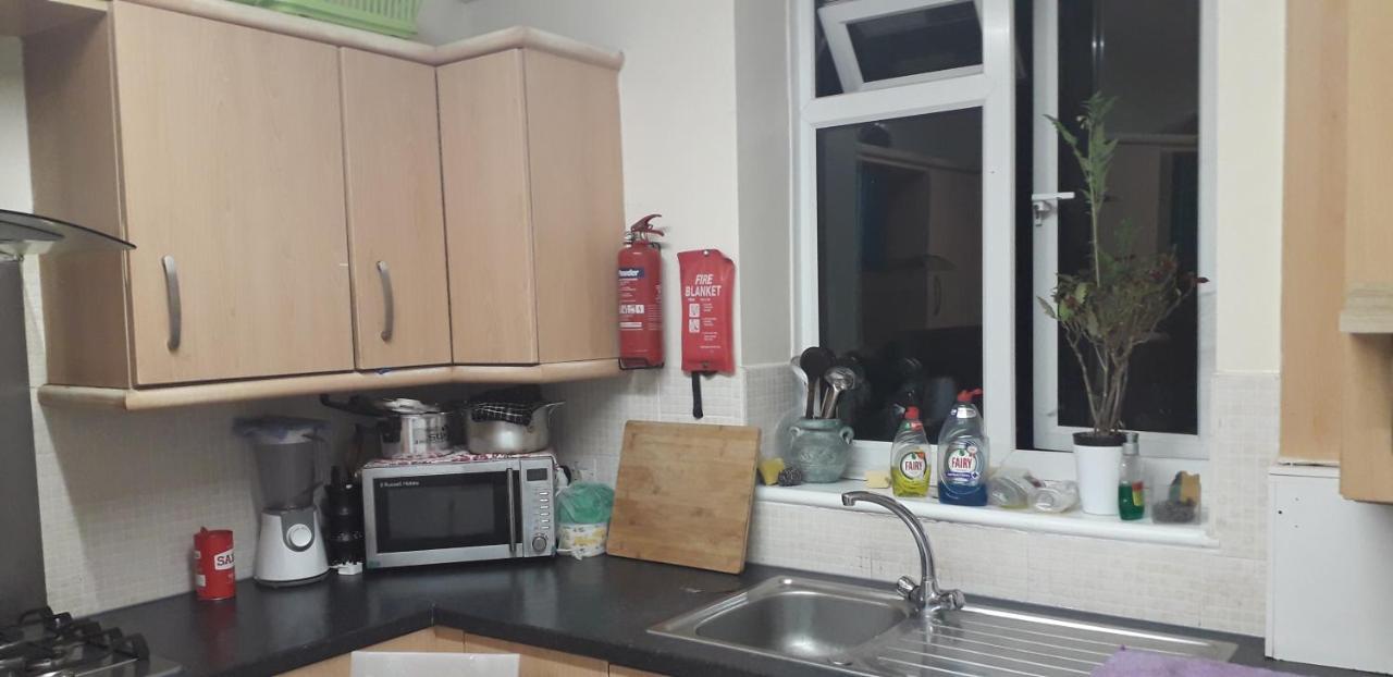 لندن 7, Cranehouse Brangbourne Road One Big Double Room Available On Reasonable Price, Shared Flat المظهر الخارجي الصورة
