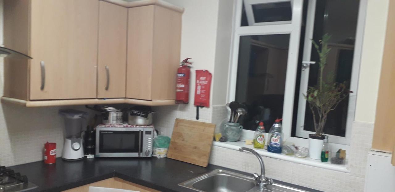 لندن 7, Cranehouse Brangbourne Road One Big Double Room Available On Reasonable Price, Shared Flat المظهر الخارجي الصورة